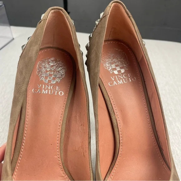 Vince Camuto Malaya Brown Tan Studded Pumps Heels Womens Size 7.5 - Picture 4 of 10